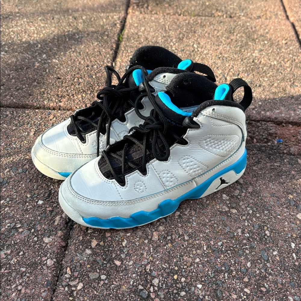 Jordan 9 Retro Kids white and Light Blue Size 12 C